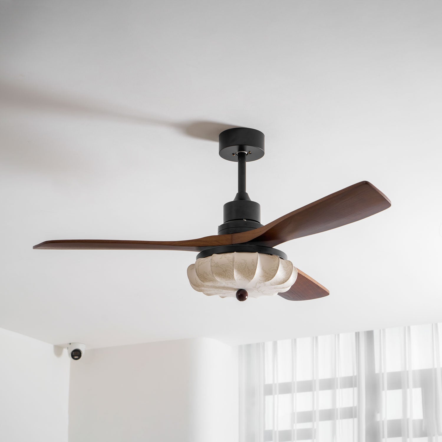 Helvano | Deckenventilator mit Licht und Fernbedienung