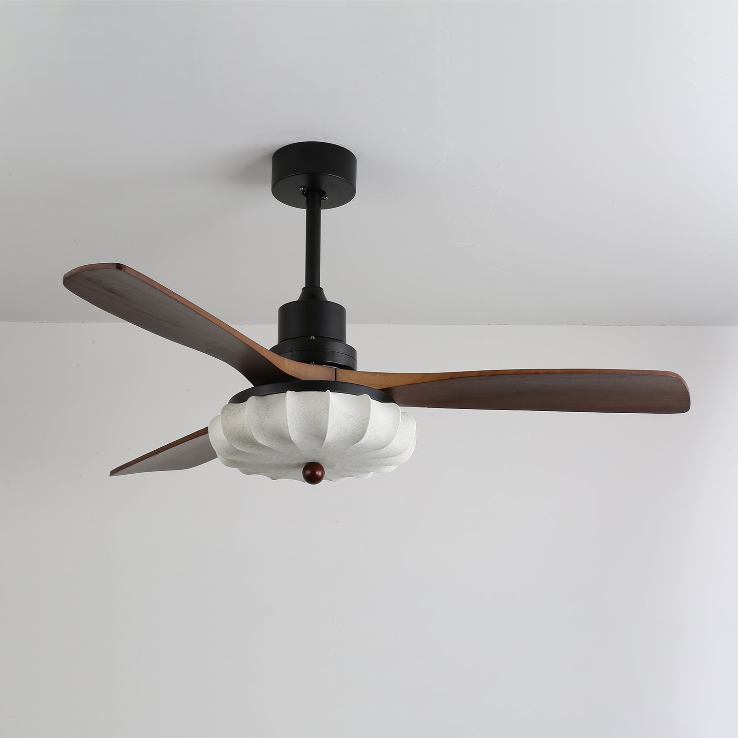 Helvano | Deckenventilator mit Licht und Fernbedienung