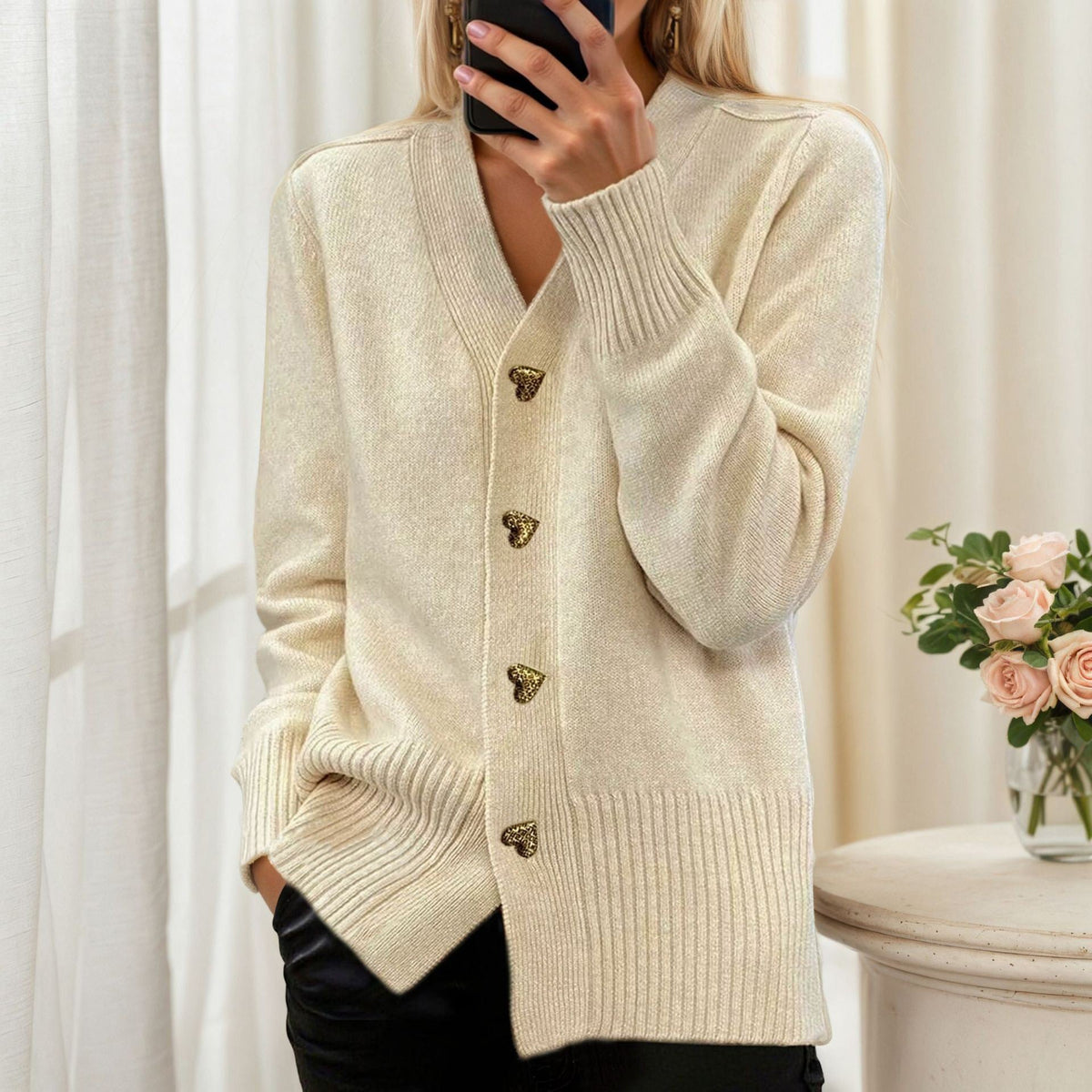Helvano | Strickjacke mit Herzknöpfen für Damen