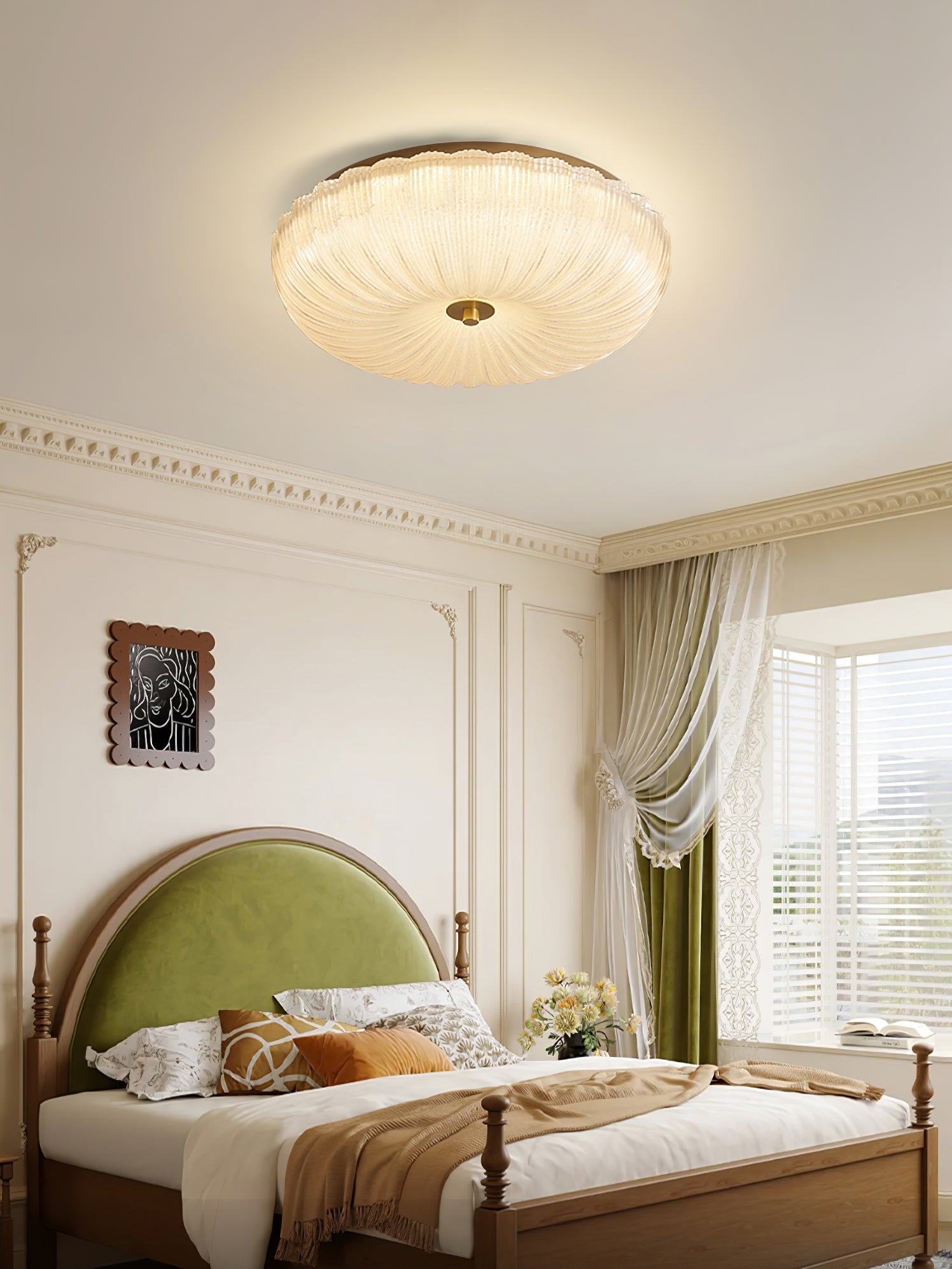 Helvano | Deckenleuchte aus Riffelglas in Gold &amp; Weiss