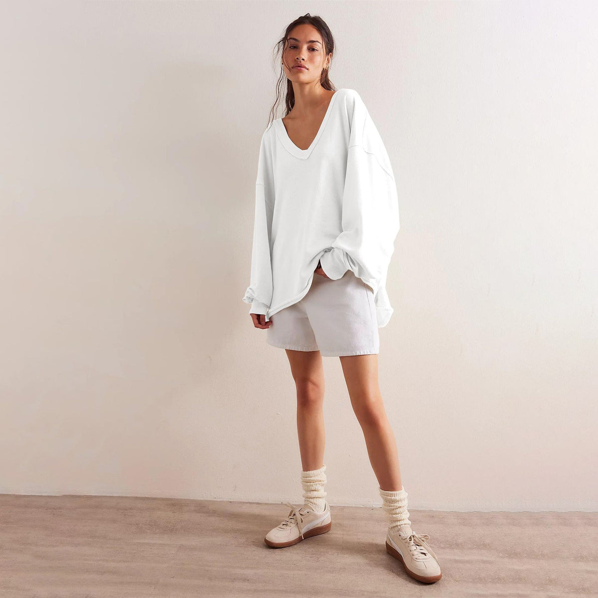 Helvano | Oversized Sweatshirt mit V-Ausschnitt für Damen