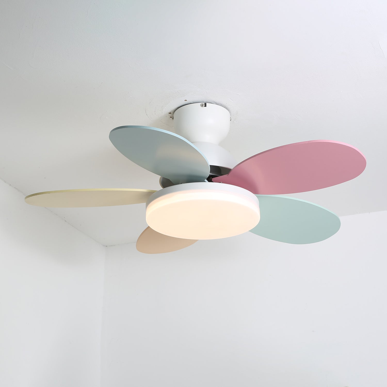 Helvano | Deckenventilator mit Licht und Fernbedienung