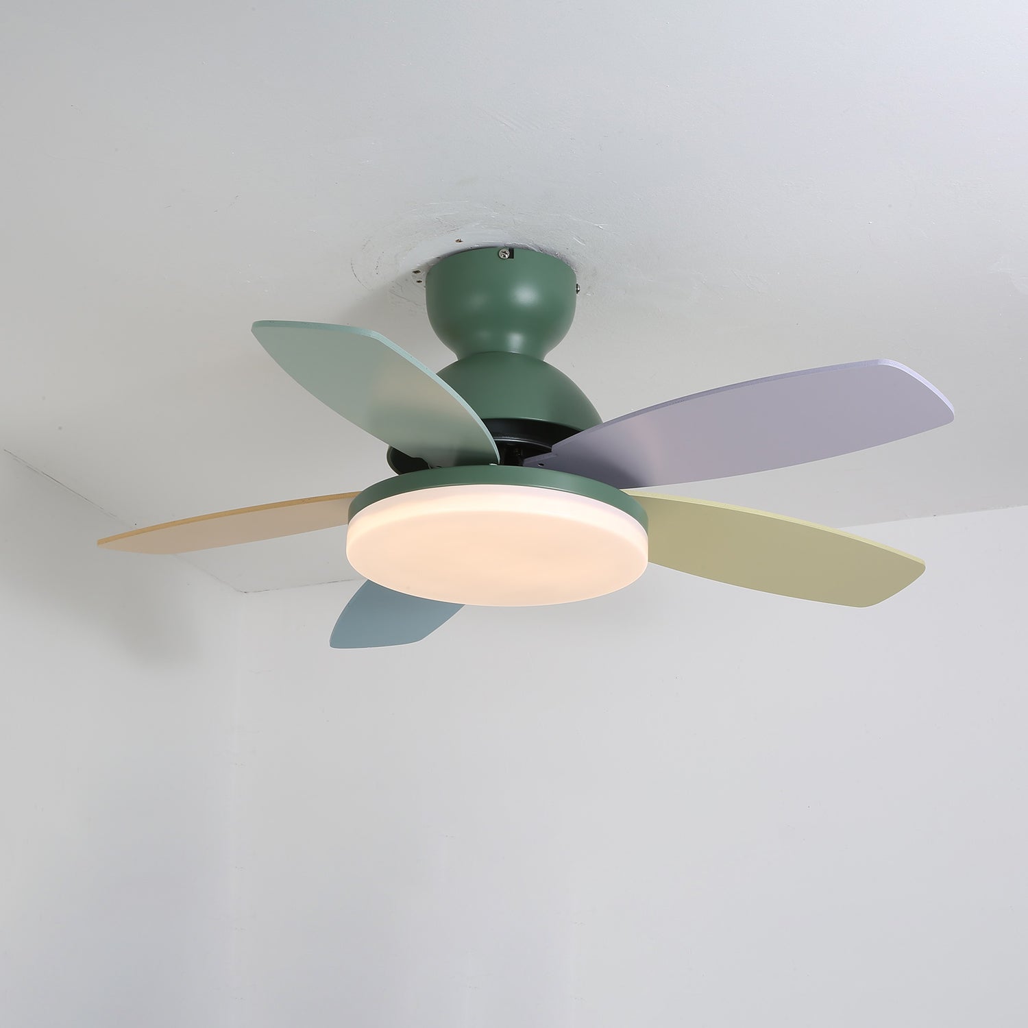 Helvano | Deckenventilator mit Licht und Fernbedienung