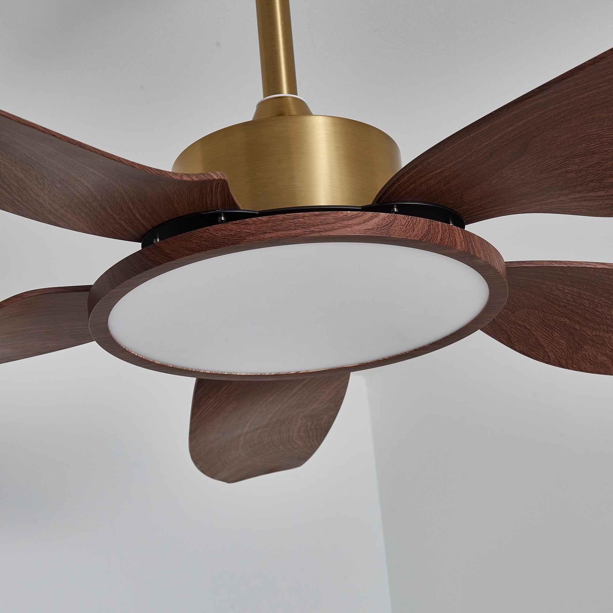 Helvano | Deckenventilator mit LED-Licht und Fernbedienung