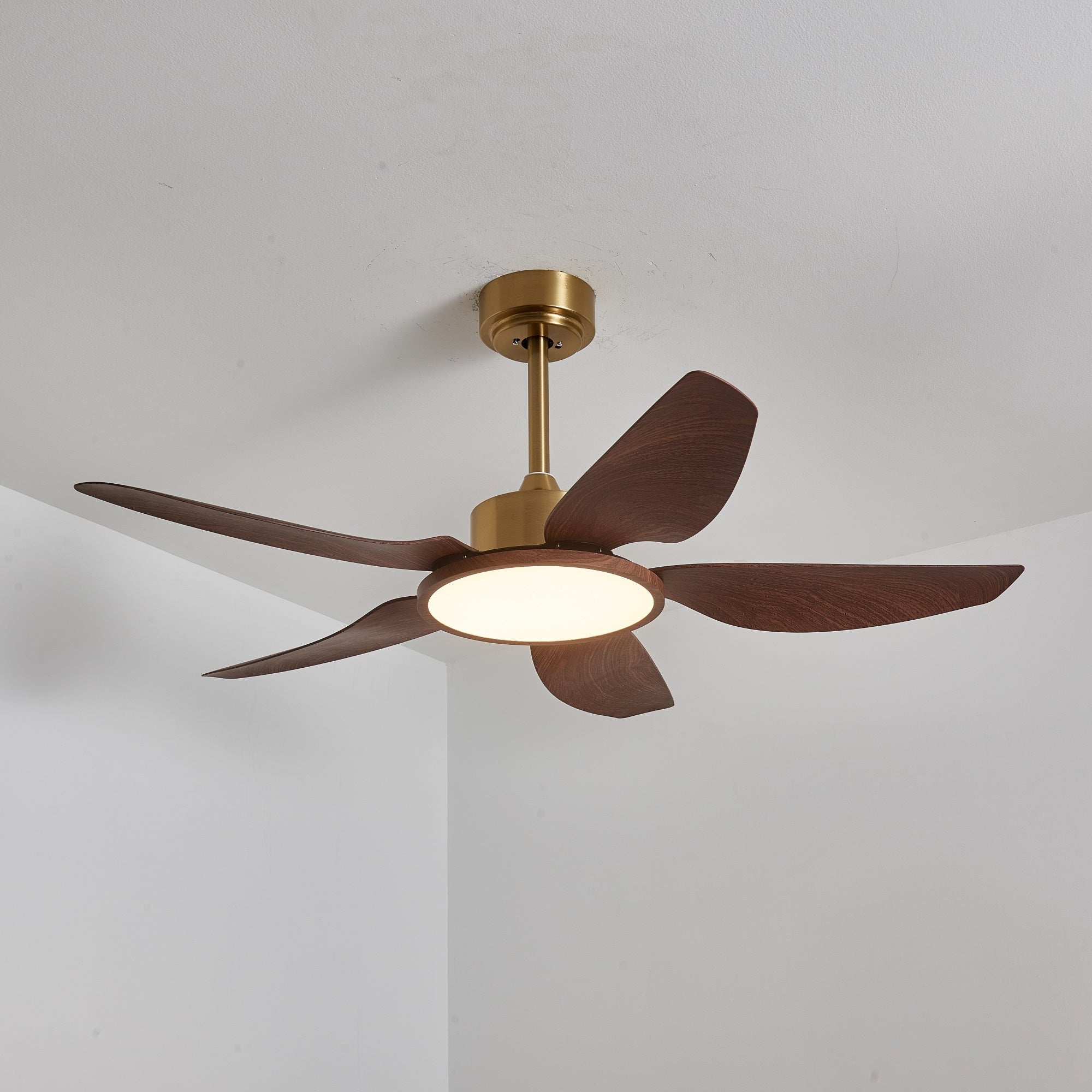 Helvano | Deckenventilator mit LED-Licht und Fernbedienung