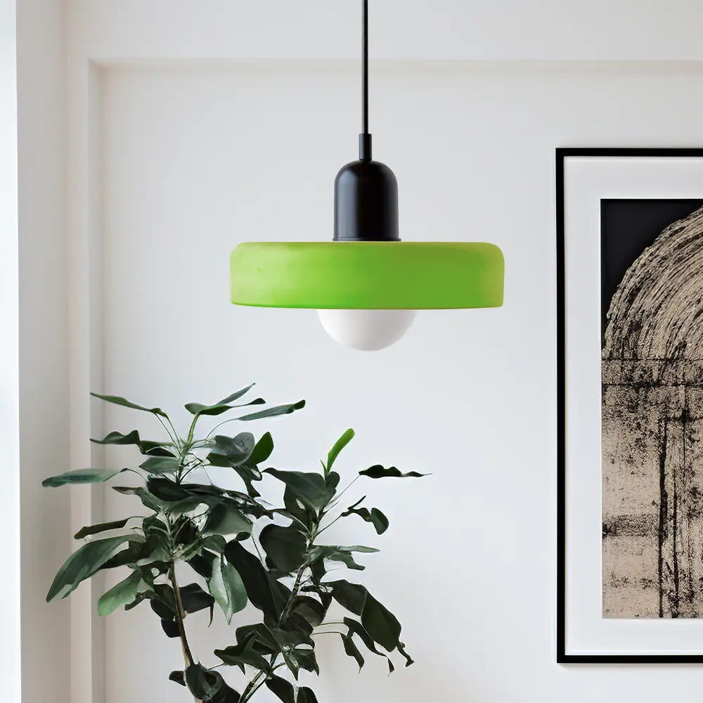 Helvano | Bauhaus Pendelleuchte aus farbigem Glas