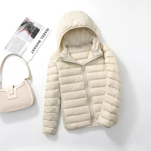 Helvano | Ultraleichter Steppmantel mit Kapuze für Damen