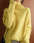 Helvano | Lockere Rollkragen-Strickjacke für Damen