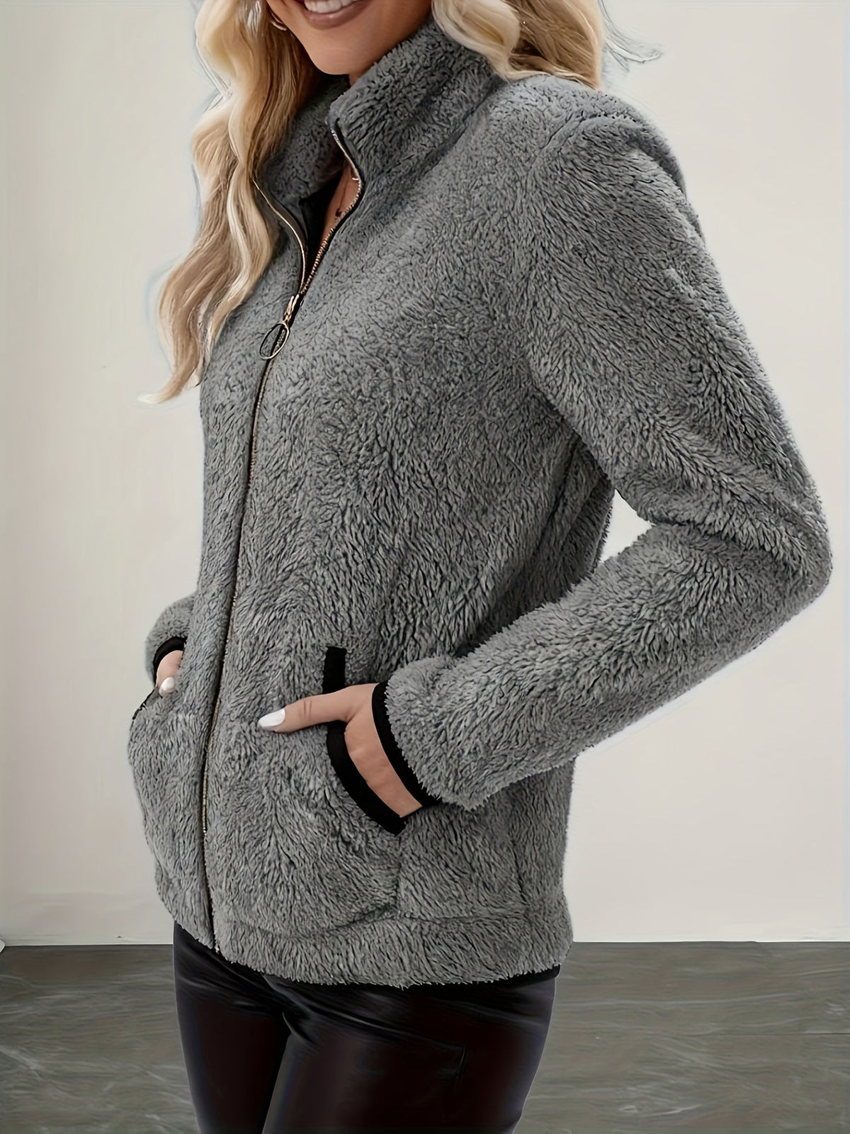Helvano | Kuschelige Damen-Jacke mit Reissverschluss
