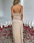 Helvano | Plissiertes Satin-Kleid mit Schlitz für Damen
