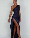 Helvano | Plissiertes Satin-Kleid mit Schlitz für Damen