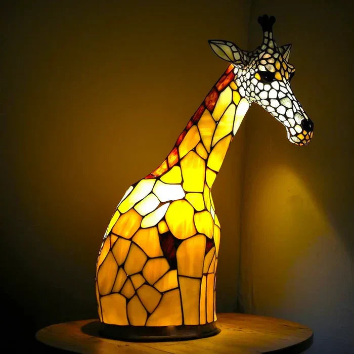 Helvano | Kunstvolle Tierlampe mit Figuren