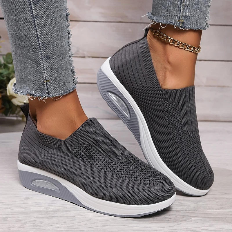 Helvano | Slip-On Mesh-Sneaker für Damen