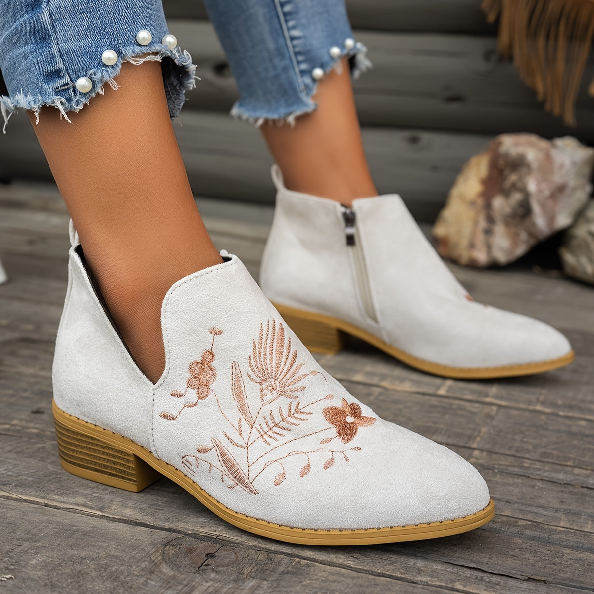 Helvano | Bestickte Stiefeletten mit niedrigem Absatz für Damen