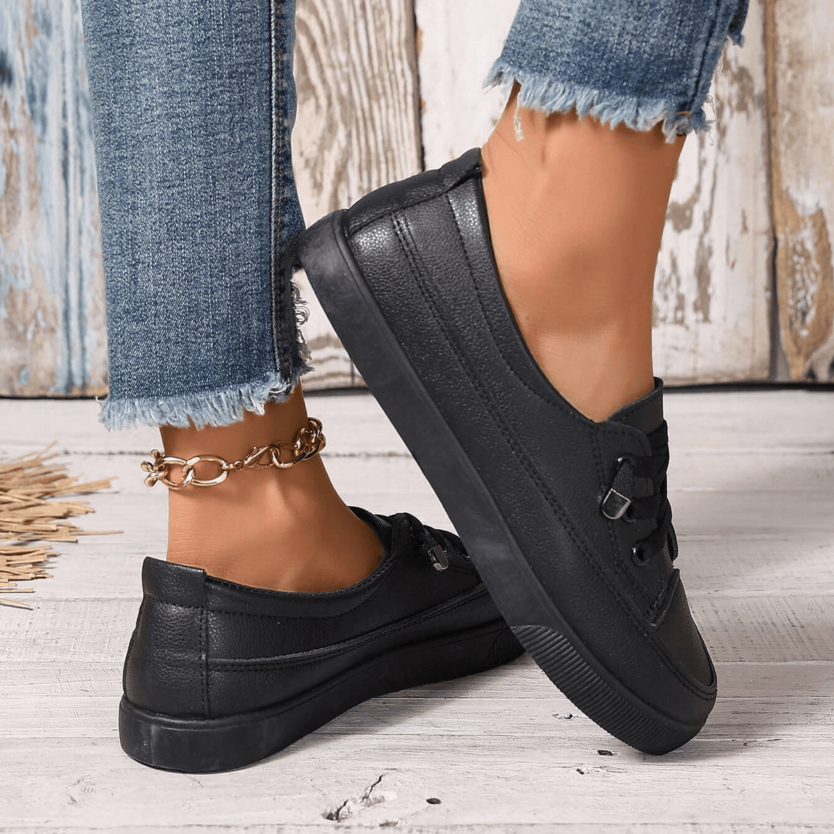 Helvano | Klassische Schnürschuhe für Damen