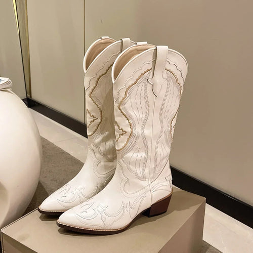 Helvano | Bestickte Stiefel für Damen in Wadenhöhe