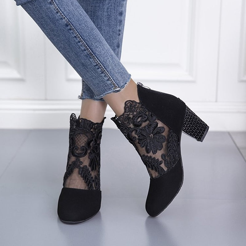 Helvano | Damen-Stiefeletten mit Absatz und Spitze