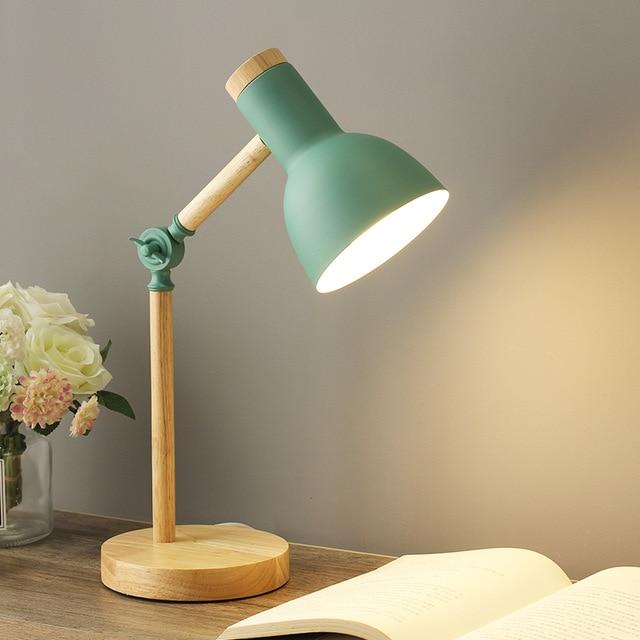 Helvano | Skandinavische Holz-Tischlampe mit LED