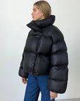 Helvano | Kurze Daunenjacke mit Kapuze für Damen