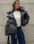 Helvano | Kurze Daunenjacke mit Kapuze für Damen